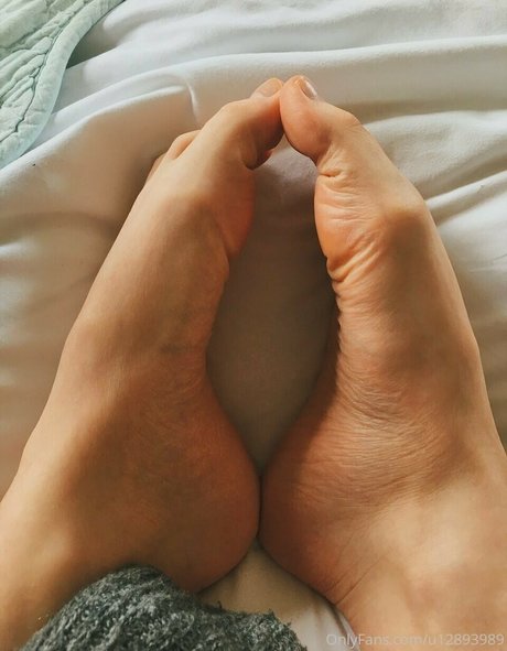 Ellbat adult star photos