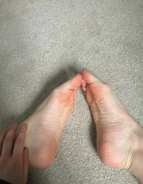 Ellbat nudes model pic