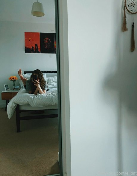 Ellbat free star pics