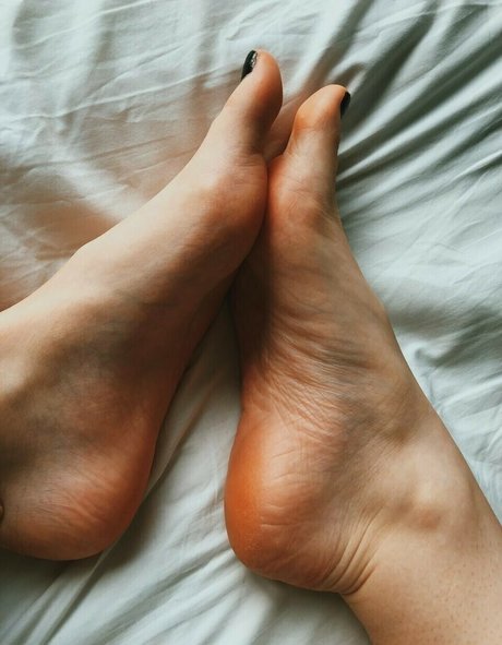 Ellbat pretty pornstar photo