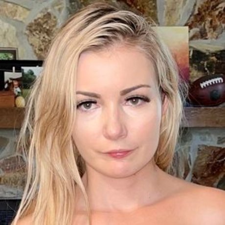 Kerry Carmode perfect actress pics