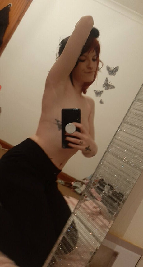 Chaotic Waifu best actress photos