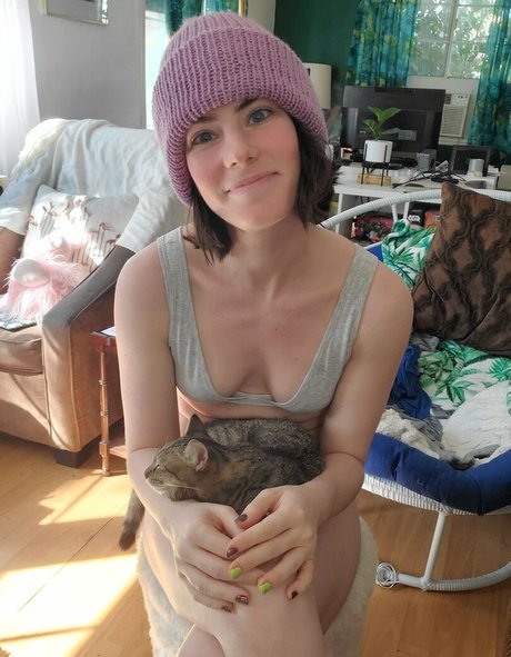 Maggie Mae Fish model perfect photo