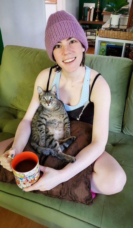 Maggie Mae Fish naked star image