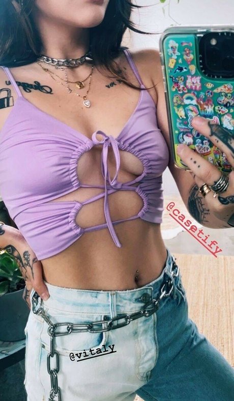 CrayCraysounds star sexy pics