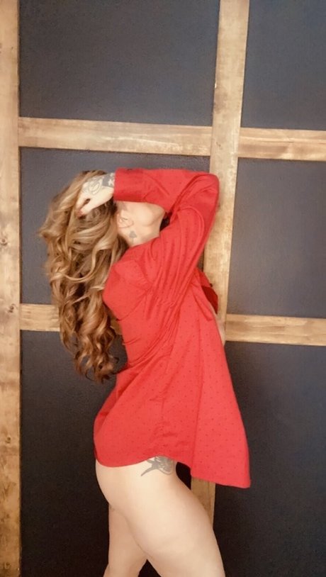 chroniclesofatiredassmom model adult galleries