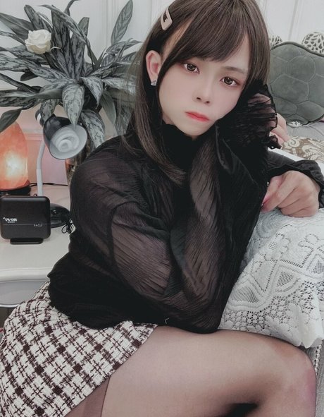 Luoluo beautiful star pic