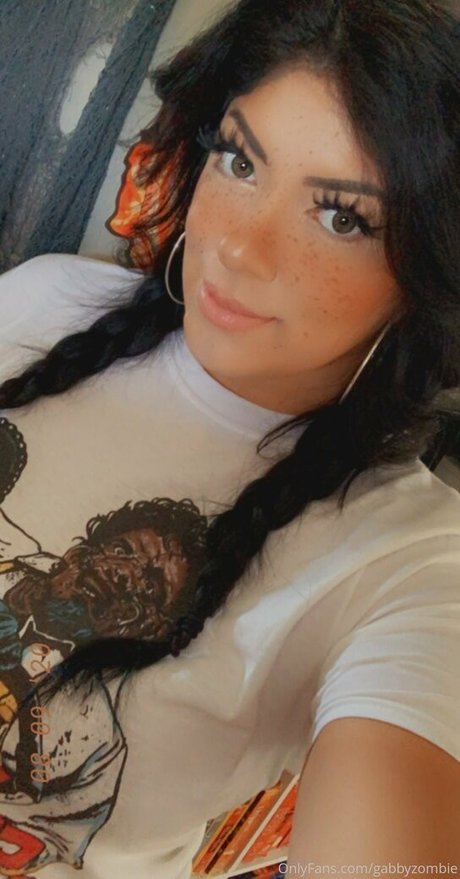 Gabby Zombie star sex pics