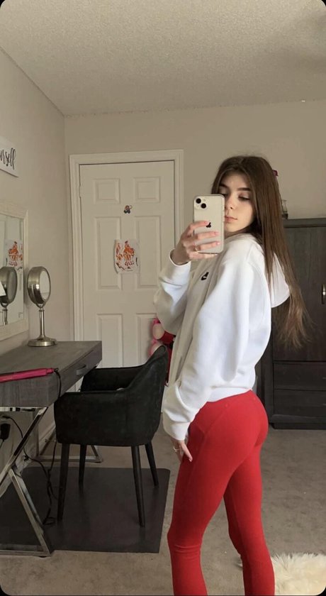 Katie Isnor erotic model archive