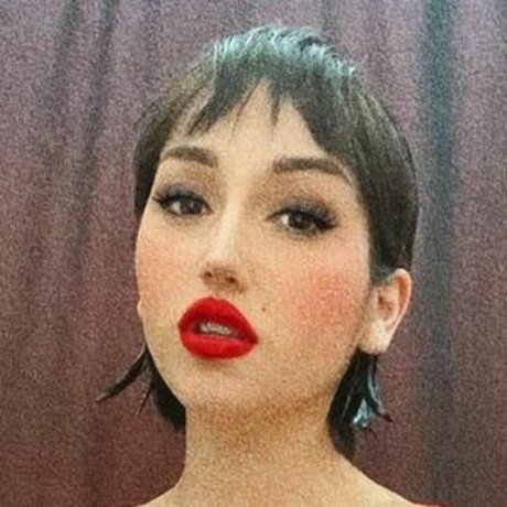 Rocknrollcleopatra porn model archive