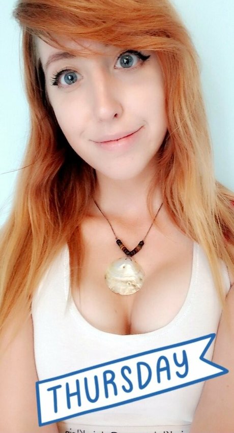 Moon IRL nude actress picture