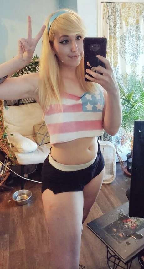 beach bunny onlyfans hot sexy photo