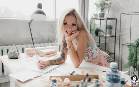 Elisarose model xxx picture