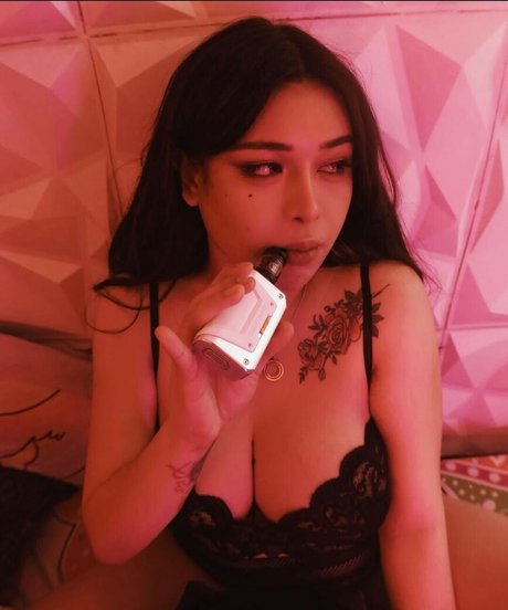 Kim Solis porn model gallery