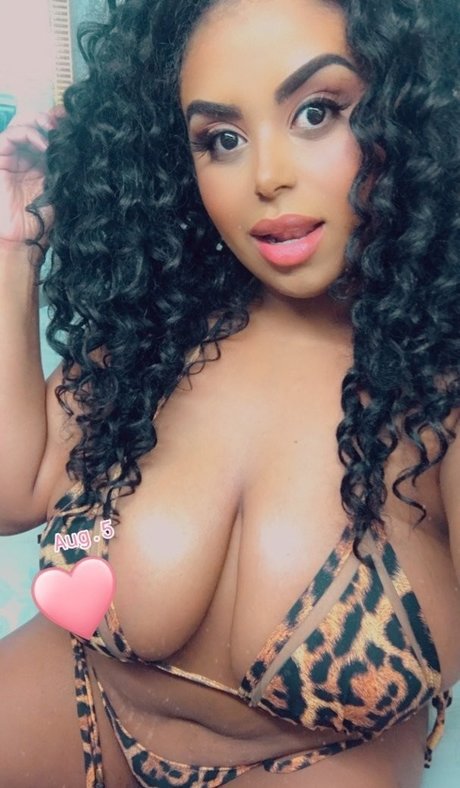 Folgosa sexy model picture