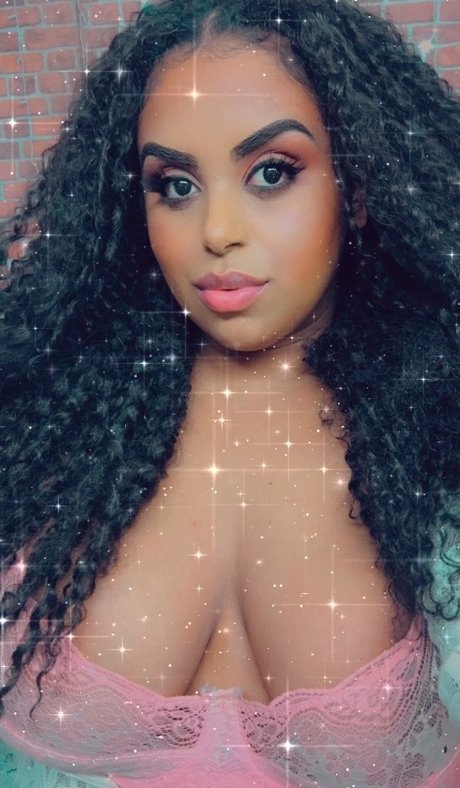 Folgosa model sexy pictures