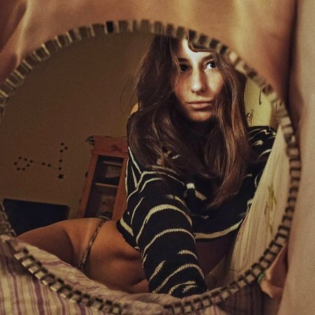 Flor Laneve erotic pornstar picture