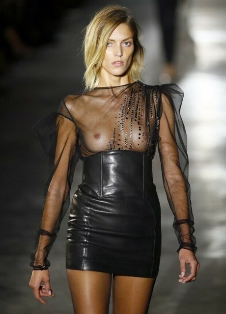 Anja Rubik star sex img