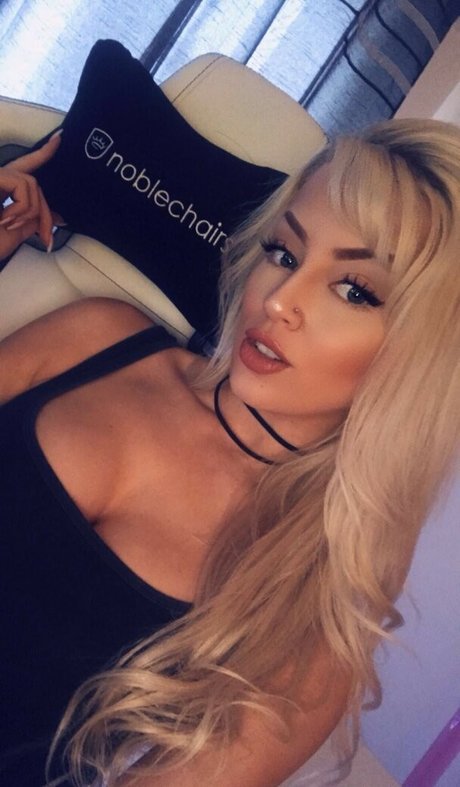 dutch onlyfans nude image