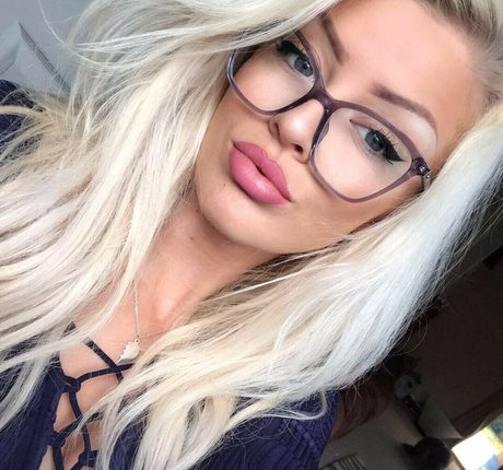 Xcandylashes exclusive star photo