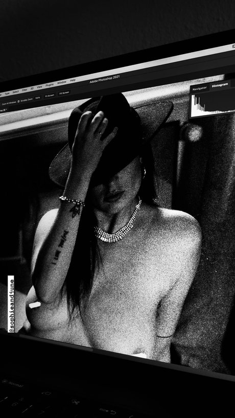 Sophieandjune erotic star pictures