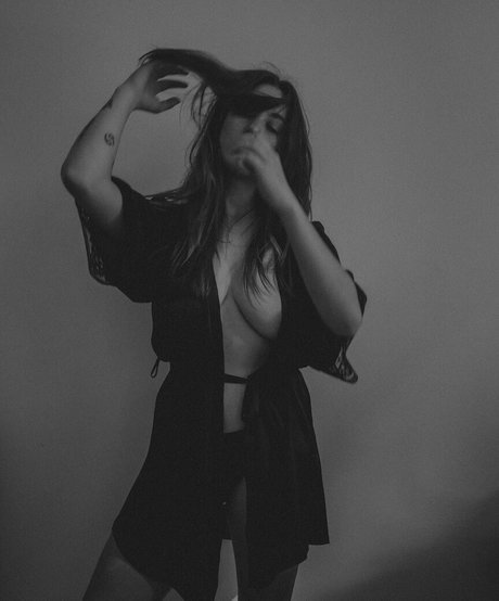 Sophieandjune sexy star pic