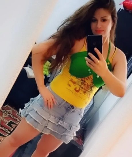 Biba Aboura sexy actress picture