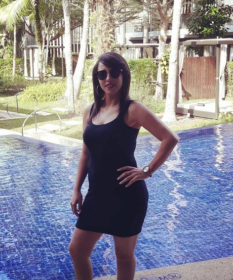 Ahlem Farhatti nice actress photos