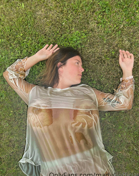 Madalina Loana pornstar pretty images