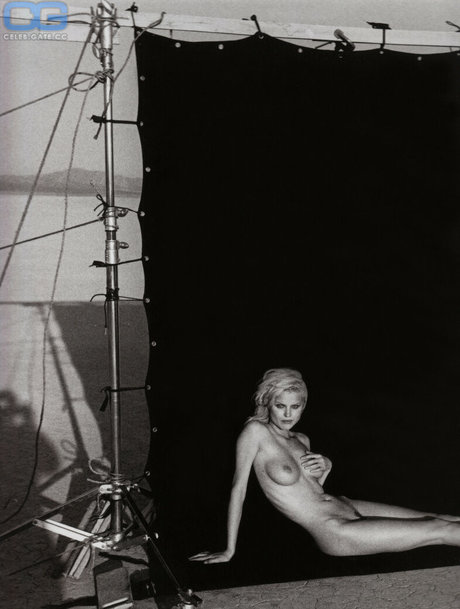 Eva Herzigova star hot img