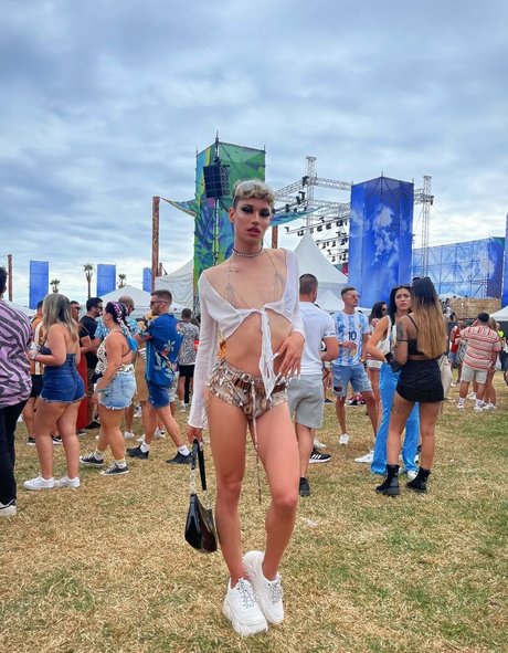 Ale theis exclusive star galleries