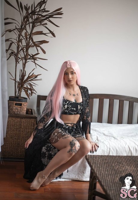 Izzycky star nude pictures