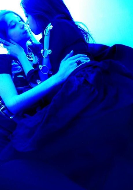 Joeykim star sexy pic