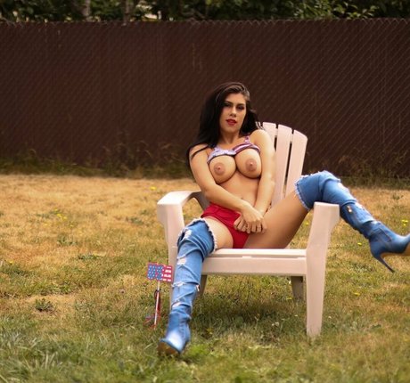 Autumn Lynn star pretty pic