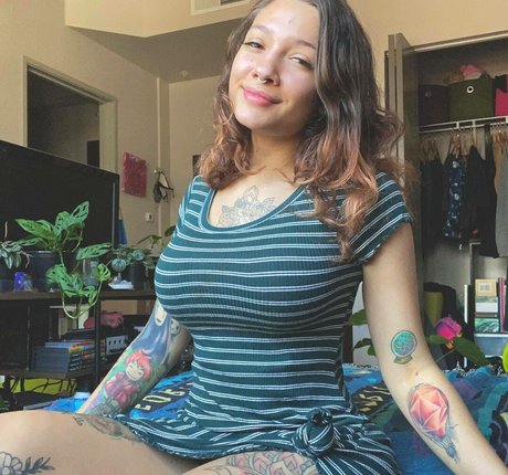 Rainbow Nymph model erotic galleries