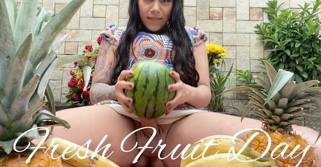 Jessie Ross pornstar adult photo