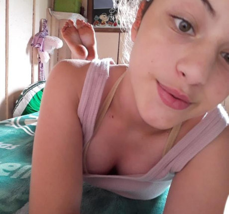 Friend s Pretty Feet nudes pornstar img