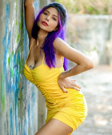 bossgirlannie adult star photo