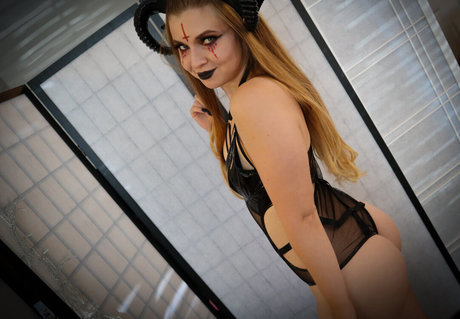 Jenn SuppyGuppy sex model photo