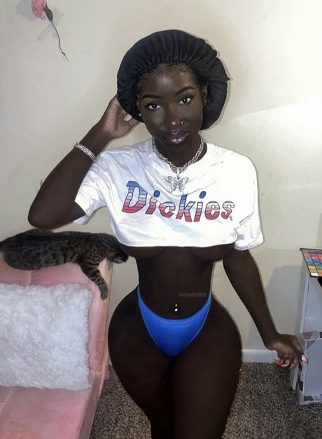 Cyn Kaine Profile pic