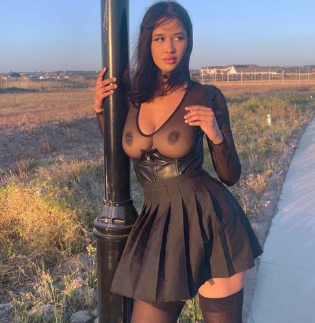 OIympiia sex model picture