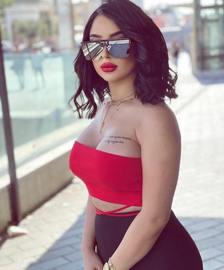 Wejdan Benarous nudes actress pics