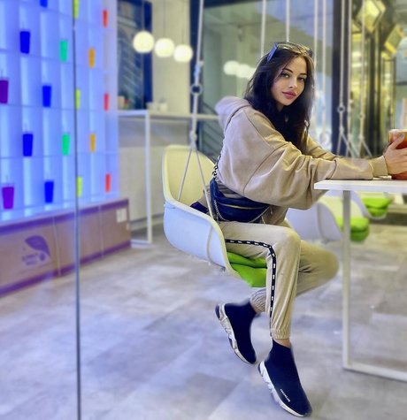 marlinskaa pornstar pretty archive