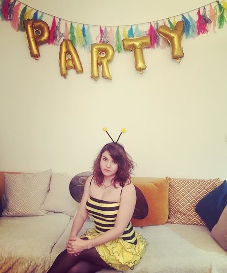 Eleonore Costes model art image