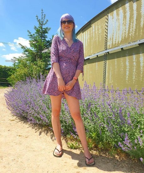 Boardgameyogi pretty model photos