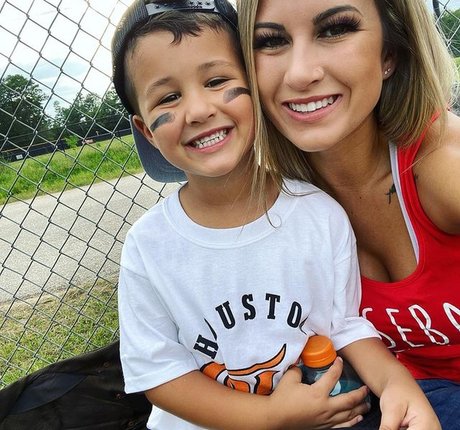 Kayla Lynne Hilton sex actress gallery