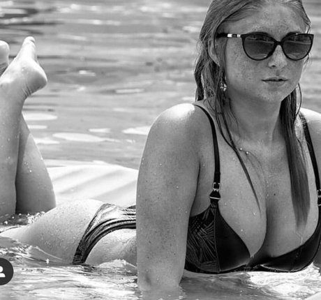 sweet jcolleen model nude image