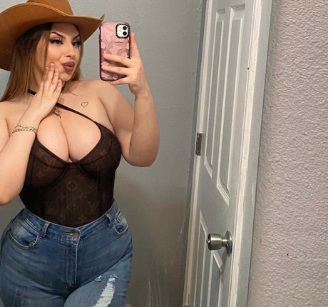 Daniela Ehimy sexy pornstar pics