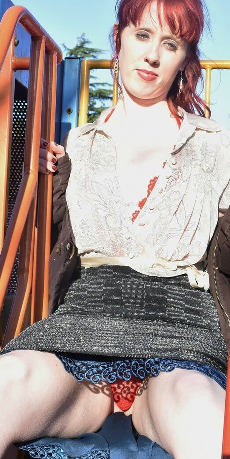 holly12x nude model pic