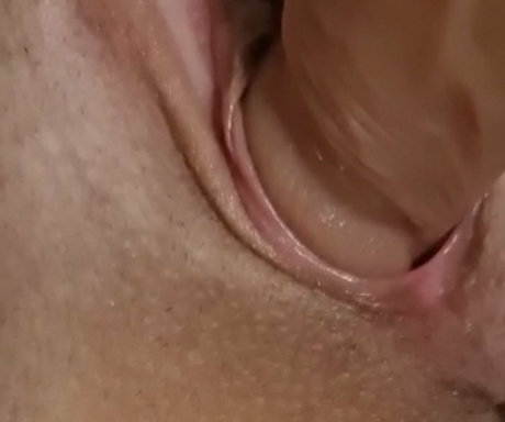 ukhotwife model top images